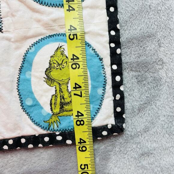 Dr Seuss Cat in the Hat Wall Hanging Nursery Playroom Rod Pocket 30"x49" Large - Picture 6 of 9